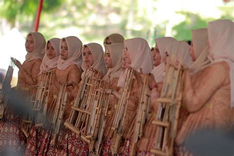 Alat Musik Semacam Angklung Dari Jawa Barat Sinau