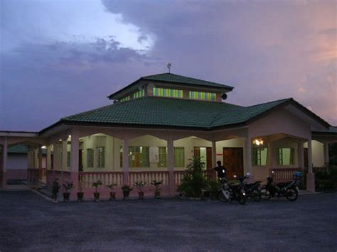 Sekolah kebangsaan kantan permai atau nama ringkasnya sk kantan permai, merupakan sebuah sekolah kebangsaan yang terletak di persiaran tkp, taman kantan permai. Jalan-jalan...: Surau Kami, Taman Permainan Kami