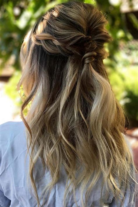 35 Graduation Hairstyles To Pair With Your Cap And Look Great Kembeo