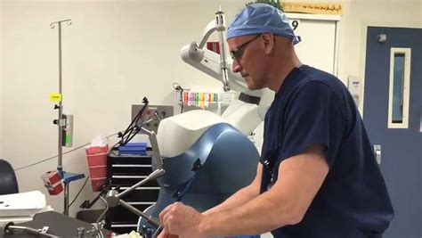 Robot Increases Accuracy In Hip Replacement Surgery