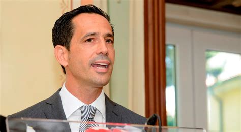The liga portuguesa de futebol profissional (portuguese professional football league), also known by its acronym lpfp , or liga portugal , is a governing body that manages professional football club competitions in portugal. Pedro Proença admite continuar à frente da Liga de Clubes