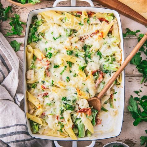 Chicken Alfredo Casserole The Seasoned Mom