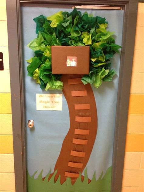 Carson dellossa does a similar set. classroom treehouse - Google Search | Door decorations ...