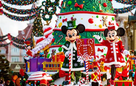 Guide To Christmas 2021 At Disneyland Paris Disney Tourist Blog