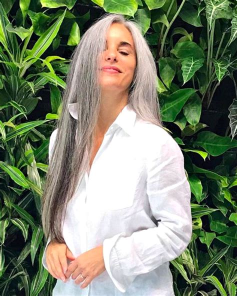 3 Ways To Wear Gray Hair Over 40 Grey Hair Over 50 Long Gray Hair