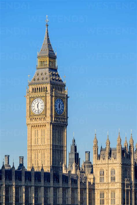 The Clock Tower Of Big Ben Elizabeth Tower Above Palace Of