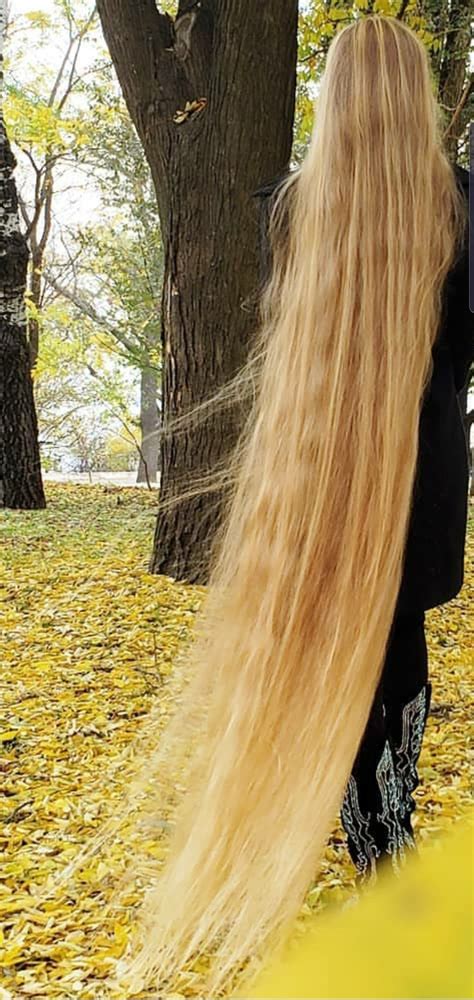 pin by giannellis on Μόδα sexy long hair super long hair beautiful long hair