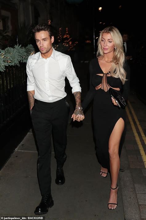Liam Payne Holds Hands With Racy Clad Girlfriend Kate Cassidy At Bfa