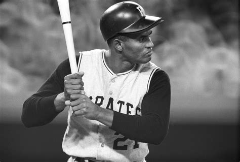 Black And Gold Roberto Clemente The Day The Game Died