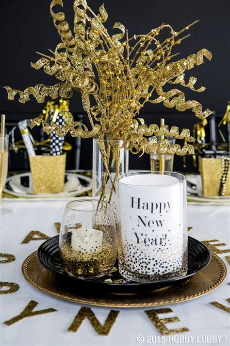 50 cheap ideas to make new year eve decorations new years eve decorations new year table new