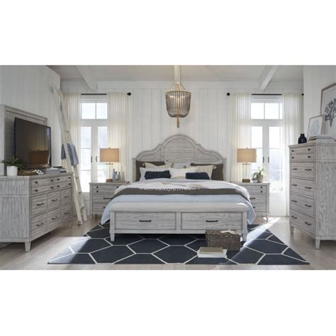 Legacy Classic Furniture Belhaven Complete Queen Arched Panel Bed With Storage Footboard