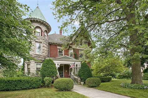 1897 Victorian Mansion For Sale In Manitowoc Wisconsin — Captivating Houses