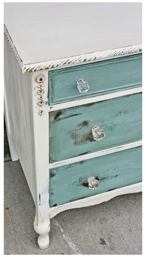 Pin On How To Paint Shabby Chic