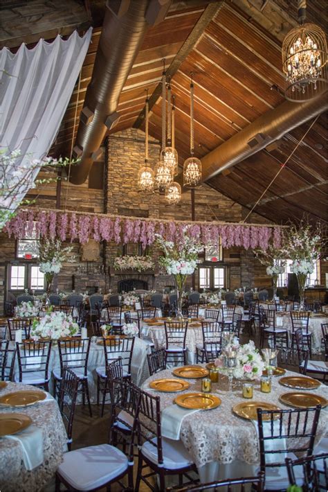25 breathtaking barn venues for your when it comes to charming barn weddings, no place rivals the south. Rustic-Elegant Barn Wedding by Plants N' Petals - Houston ...