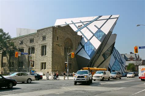 Check Out This Interesting Architeture Royal Ontario Museum In Toronto