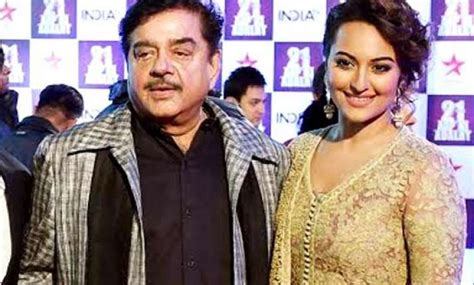Sonakshi Sinha Ill Always Look Up To My Father Bollywood News India Tv