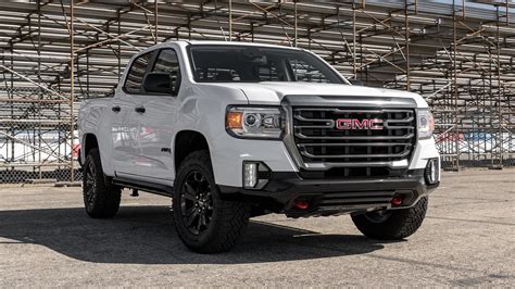 2022 Gmc Canyon Buyers Guide Reviews Specs Comparisons