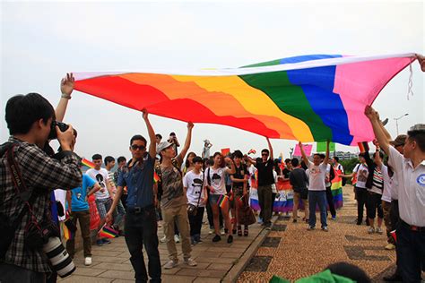 Do Lgbt Friendly Businesses Herald Greater Rights In China Caixin Global