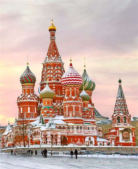 St Basil S Cathedral This Colorful Church In Moscow Was Built To Look Like A Bonfire Reaching