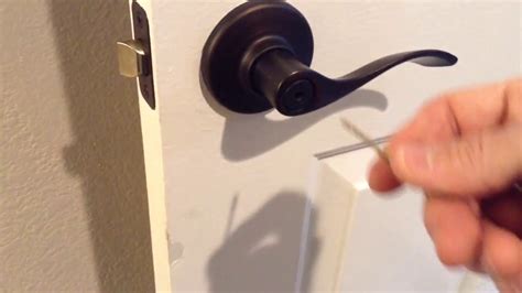 How To Unlock Your Bathroom Or Bedroom Door Youtube