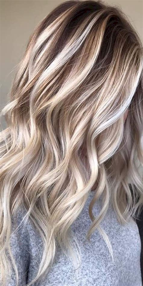 There are silver blonde and dark blonde hues mixed with platinum and honey shades. 10 Awesome Blondes Hair Color Ideas (1) - Fashion and ...