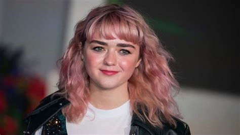 ≡ 8 Things To Know About Maisie Williams 》 Her Beauty