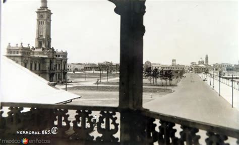 Panorama Del Malecón Y Faro Circulada El 13 De Diciembre De 1929