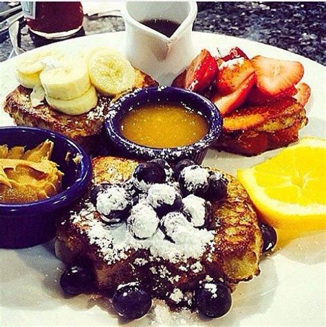 These 12 Chicago Breakfast Places Are The Perfect Start To Your Day