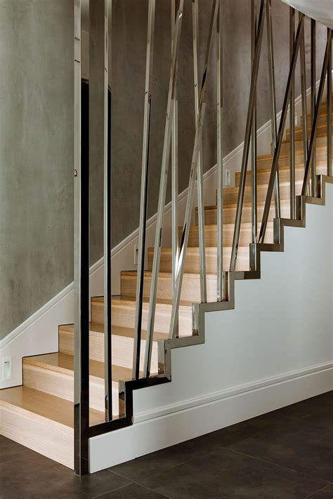 Modern design stairs railing nowadays are very innovative, if you own a staircase in your house, there are always different means of designing it. Innovative metallic railing design idea for modern stairs - Decoist