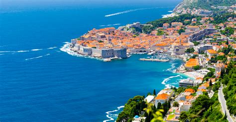 Dubrovnik is an old city on the adriatic sea coast in the extreme south of croatia. Visite De Dubrovnik | Costa Croisieres