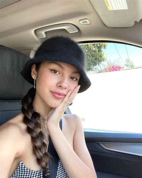 Olivia Rodrigos Instagram Profile Post Cant Talk Rn Listening To