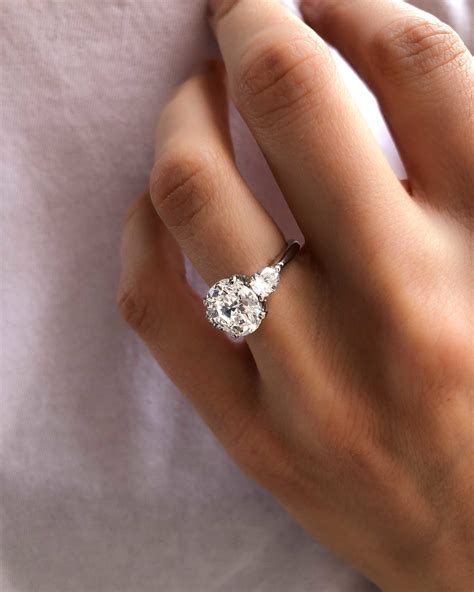A Stunning And Fabulously Priced 3 Carat Rounded Oval Diamond Three