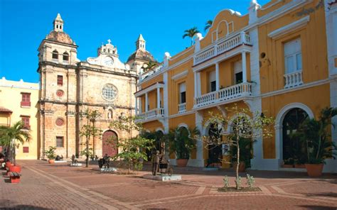 Walking Tour Por La Ciudad Amurallada De Cartagena Tours En Latinoamérica