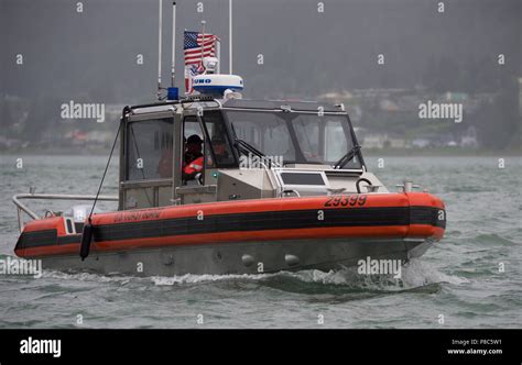 Coast Guard 29 Foot Response Boat Small Ii Hi Res Stock Photography And