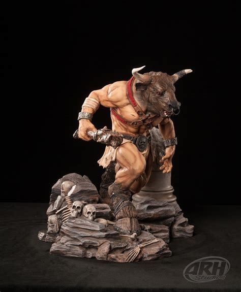 Minotaurus Statue Piece Hunter Swiss Collectible Shop