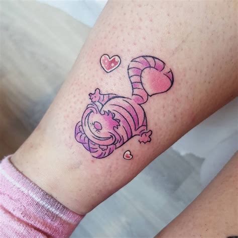 Sur La Cheville Droite Cheshire Cat Tattoo Alice And Wonderland