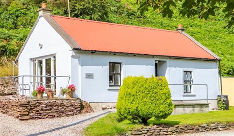 Quaint Cottage In Cork Named Irelands Best Holiday Home