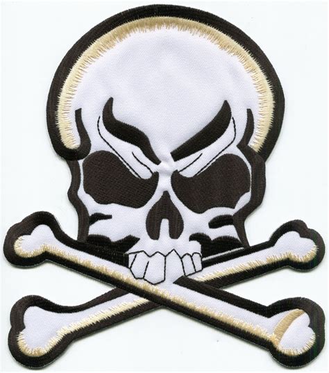 Skull And Crossbones Big Xl 7 X 8 Inches Embroidered Applique Iron On