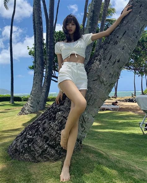 8 times blackpink s lisa made us jealous of her endless legs
