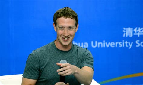 Mark Zuckerberg addresses Chinese university in Mandarin 