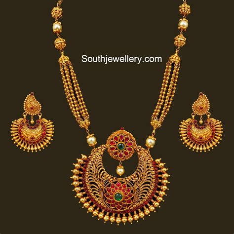 Antique Gold Necklace With Chandbali Pendant Jewellery Designs