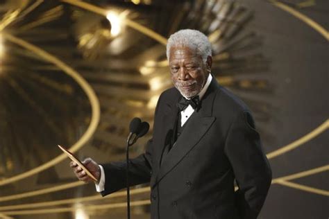 Morgan Freeman Demands Cnn Retract Sexual Harassment Stories Against Him Desimartini