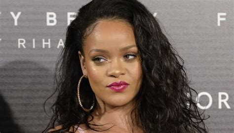 Heres How Excited Rihanna Is For Nba Season — And Lebron James 939 Wkys