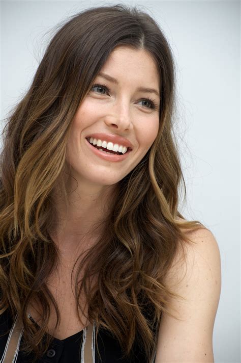 Jessica Biel Face Height And Weights
