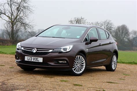 Vauxhall Astra Hatchback 2015 Photos Parkers