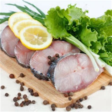 Zat gizi makanan yang dibutuhkan tubuh ada 5 macam, yaitu karbonhidrat, protein, lemak, vitamin, dan mineral. 14 Makanan Kaya Dengan Zat Besi