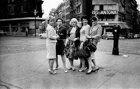 25 Charming Photos Of Parisian Transsexuals In The 1950s