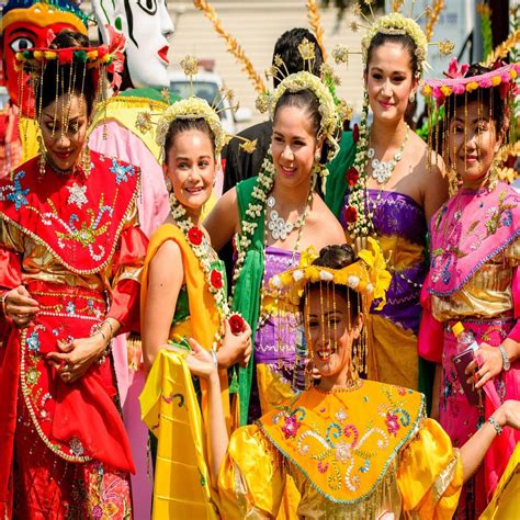 Culture Of Indonesia Culture Indonesia Spread Lot Languages