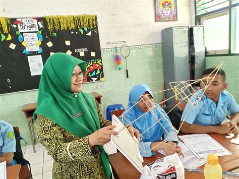 Berikut ulasan mulai dari harga tiket masuk hingga rute menuju sebenarnya ranu pane merupakan salah satu desa yang ada di lingkungan tersebut sehingga menjadi awal mula penamaan danau ranu pane. Magelangkota