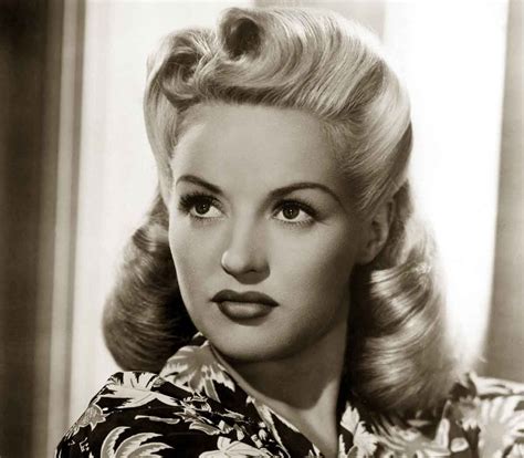 1940s Hairstyles Memorable Pompadours Rockabilly Hair 1940s